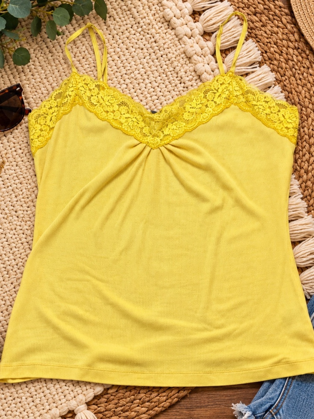 Worthington Yellow Lace Trim Ribbed Cami Tank Top Women’s Large Y2K Layering